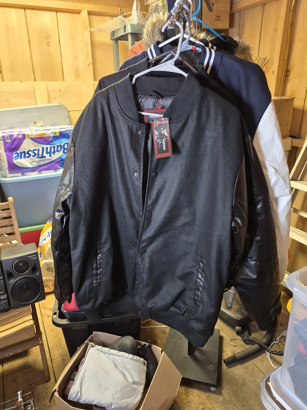 Men's Black Bomber Jacket with Leather-Effect Sleeves Bin 46